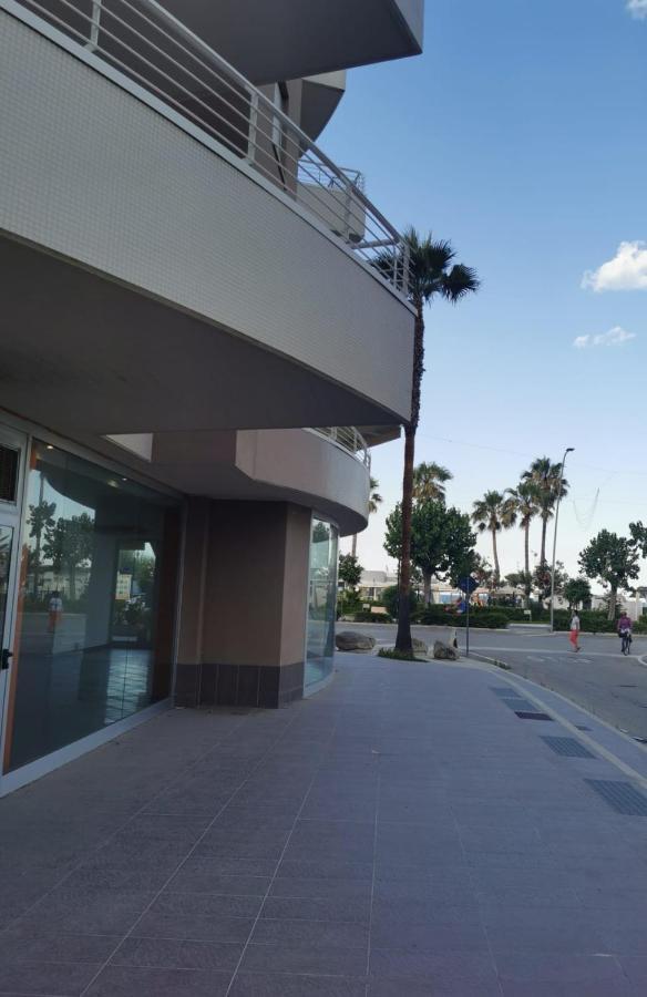 شقة Casamare Alba Adriatica Frontemare المظهر الخارجي الصورة